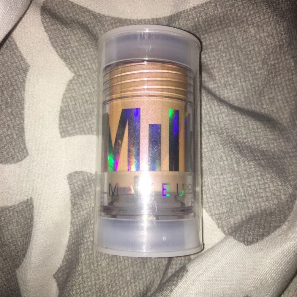 Milk Holographic Highlighter Stick